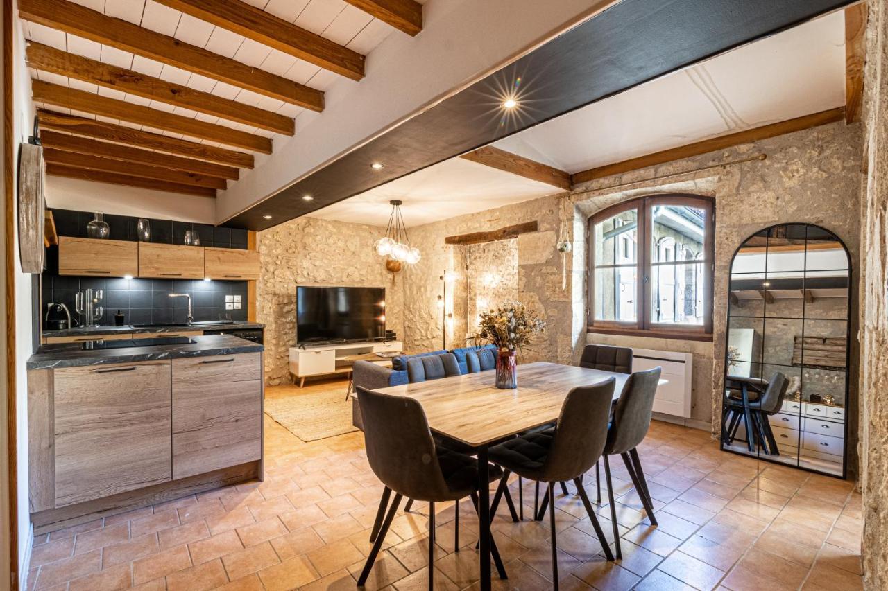 Superbe Appartement, Situe Au Coeur De La Ville. Auch Esterno foto